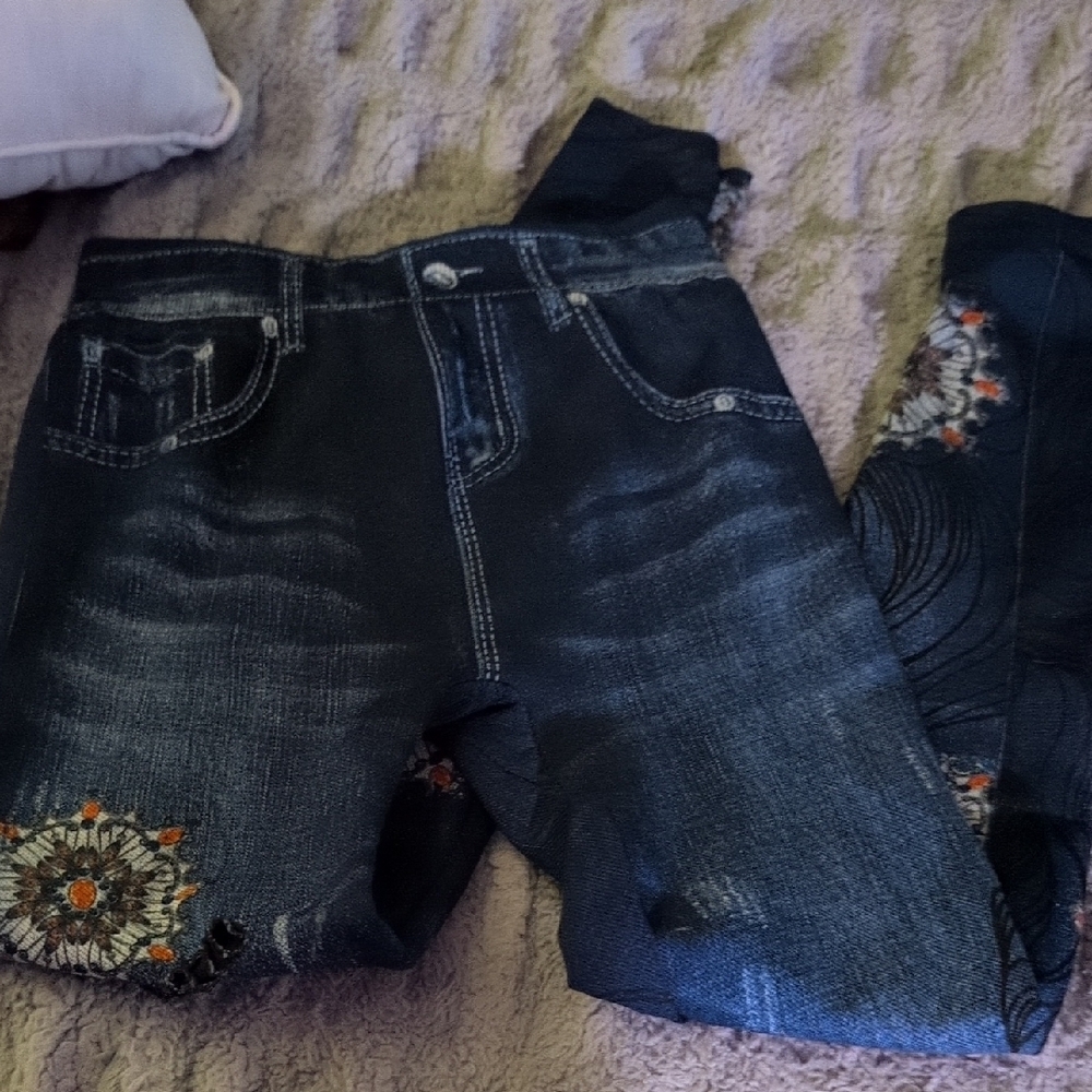 SHEIN Blue Jeggings with Distressed Vintage Look